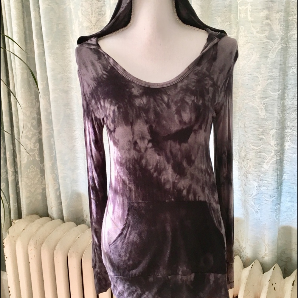 Tie-dyed lightweight hoodie